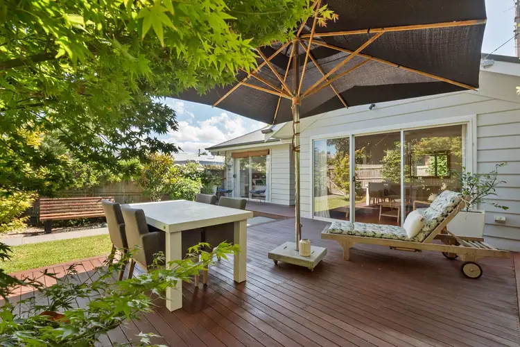 9 Potton Avenue