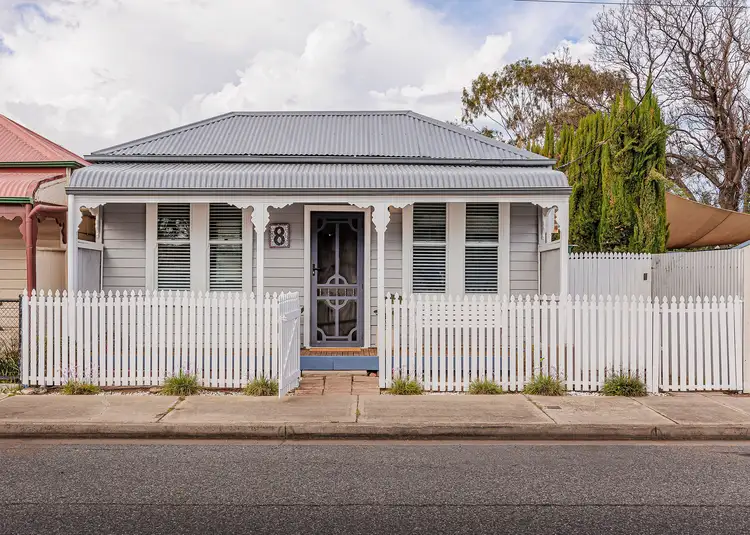 8 Sutherland Street, Glanville SA 5015