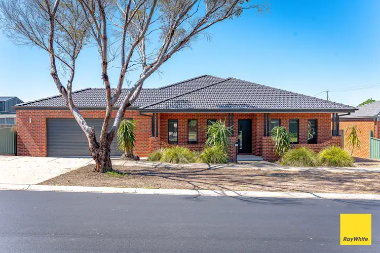 19 Muriel Street, Kangaroo Flat VIC 3555