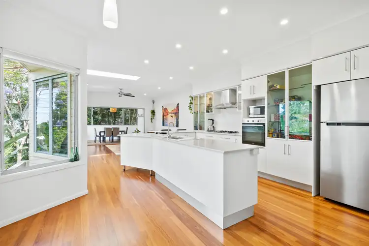 52 Tweed Street