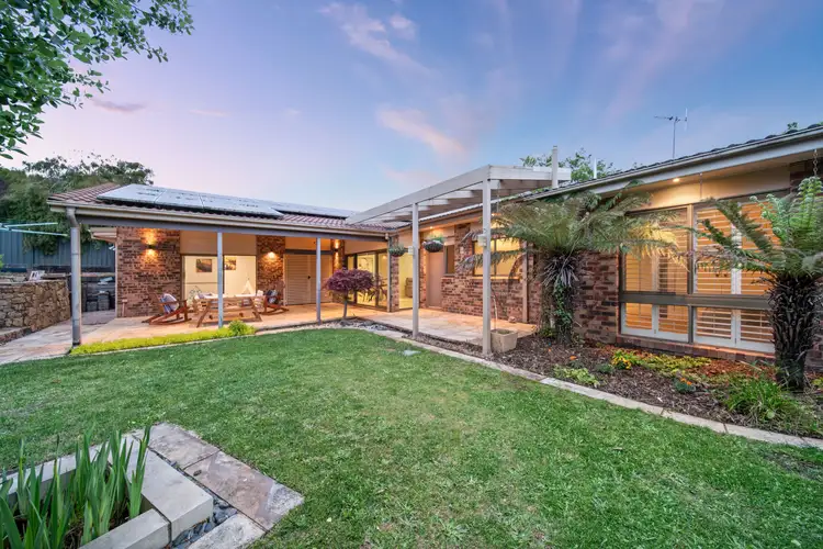16 Buggy Crescent, Mckellar ACT 2617