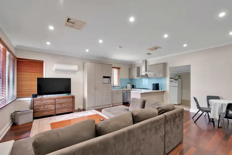 Second view of Homely house listing, 4 Critch Place, Wonthella WA 6530