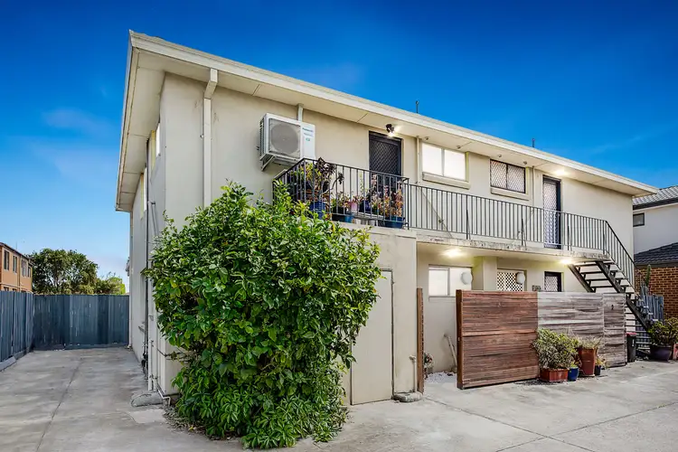 Main view of Homely unit listing, 4/5 Burns Avenue, Clayton South VIC 3169