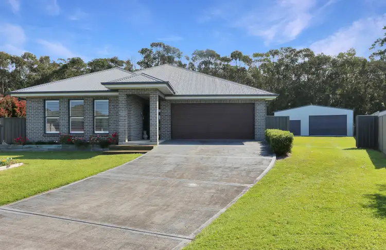 37 Martin Circuit, Tea Gardens NSW 2324