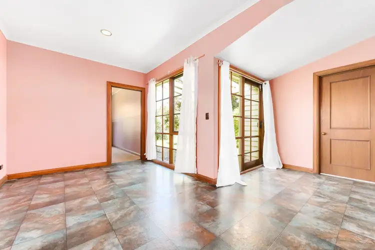 Fifth view of Homely house listing, 2 Gordon Avenue, Oakleigh East VIC 3166