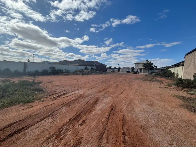 6 Graham Cornes Court