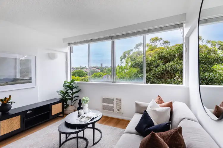 Second view of Homely studio listing, 45/68-72 Roslyn Gardens, Rushcutters Bay NSW 2011