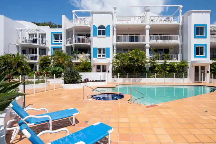 27/28 Chairlift Avenue, Miami QLD 4220