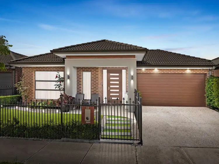 38 Williamsbrook Avenue, Doreen VIC 3754