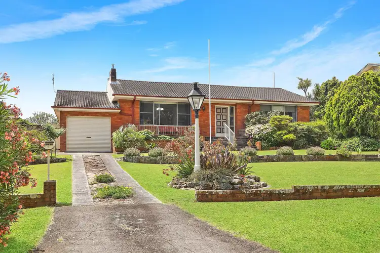 7 Lexington Parade, Green Point NSW 2251