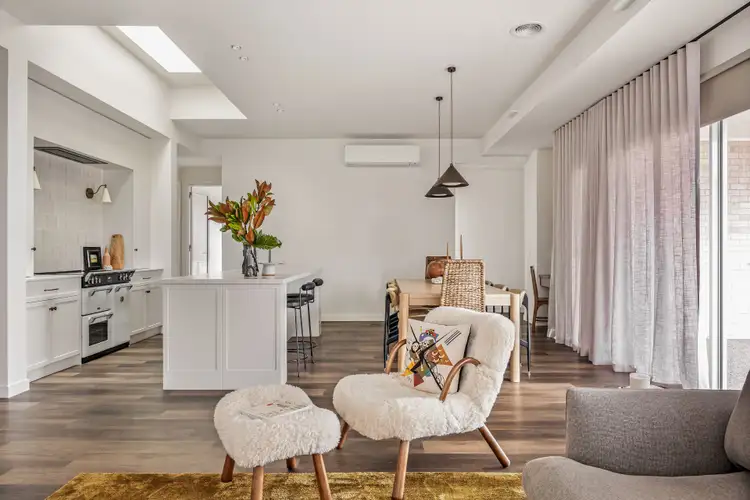 Fourth view of Homely house listing, 6 Llewellyn Court, Lucas VIC 3350