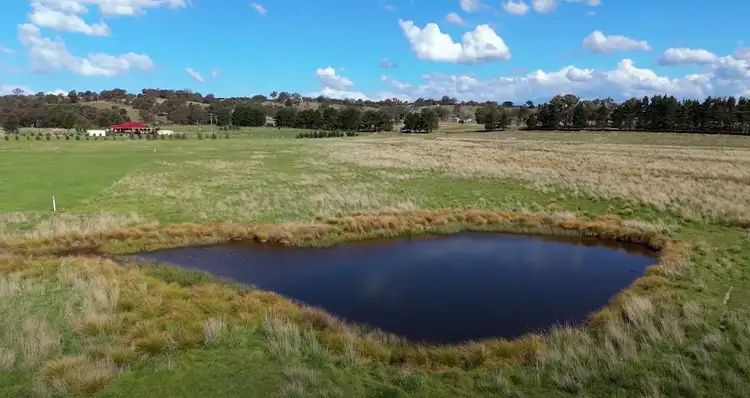 48 Mcleods Creek Drive, Gundaroo NSW 2620
