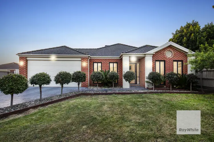6 Byron Place, Taylors Hill VIC 3037
