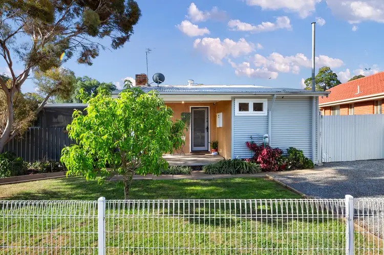 7 Manningford Road, Elizabeth South SA 5112