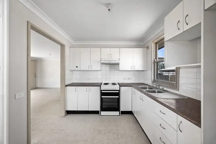 Fifth view of Homely house listing, 7 Yarrawin Way, Airds NSW 2560