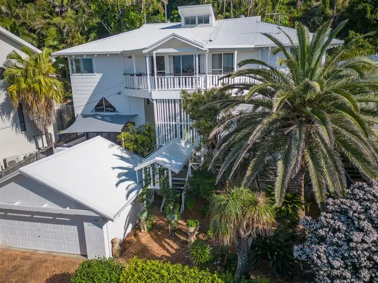 12 Emerald Avenue, Sapphire Beach NSW 2450