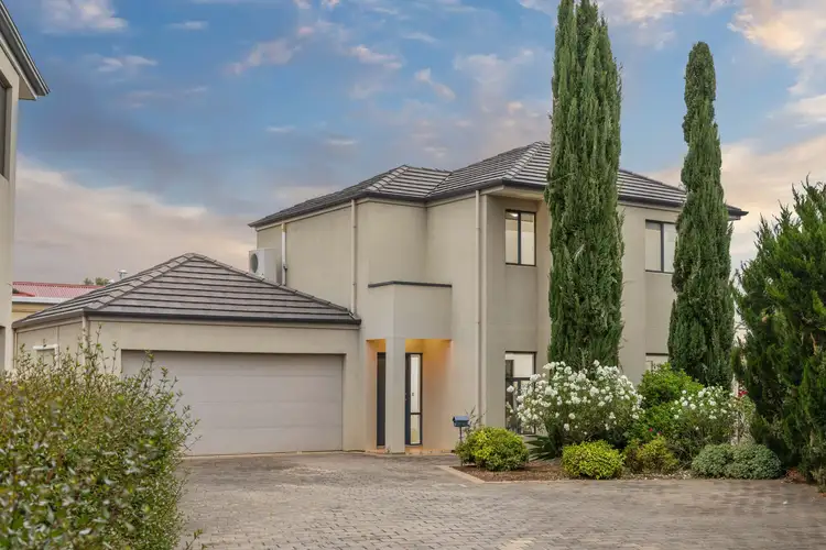 7 Melba Court