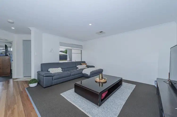 Fourth view of Homely house listing, 33 Ballybofey Loop, Bullsbrook WA 6084
