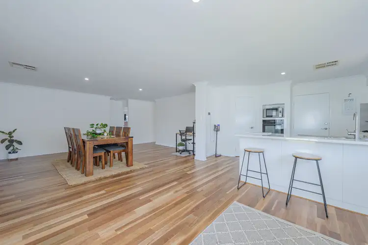 Sixth view of Homely house listing, 33 Ballybofey Loop, Bullsbrook WA 6084