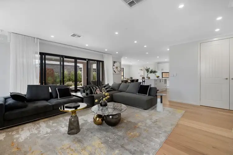 Sixth view of Homely house listing, 8 Yang Road, Mambourin VIC 3024