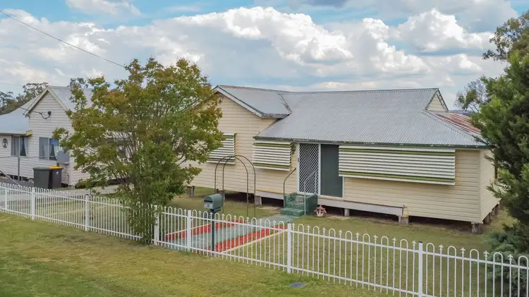 38 Glen Road, Warwick QLD 4370