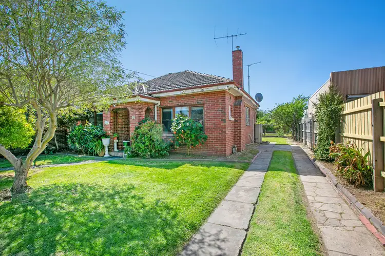 16 Pershing Street, Reservoir VIC 3073