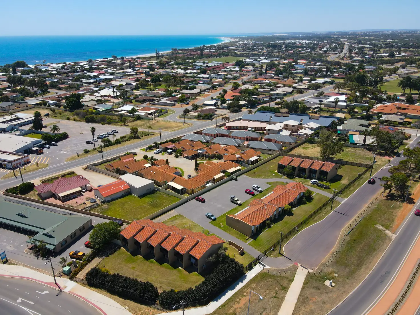 Main view of Homely townhouse listing, 2/125 Railway Street, Bluff Point WA 6530