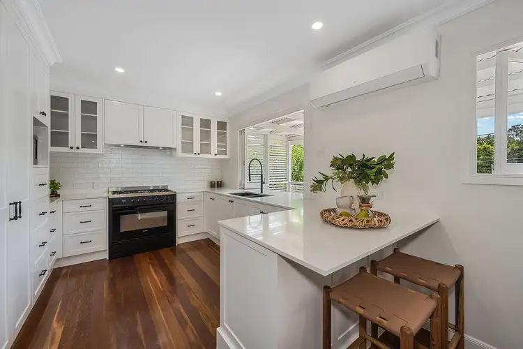 7 Cromarty Street, Kenmore QLD 4069