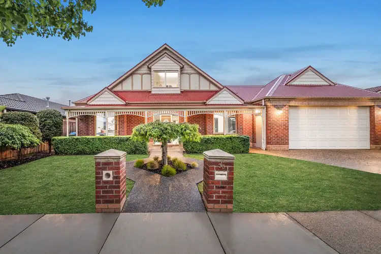 33 Mccubbin Way, Berwick VIC 3806