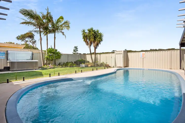 40 Kruger Avenue, Windang NSW 2528