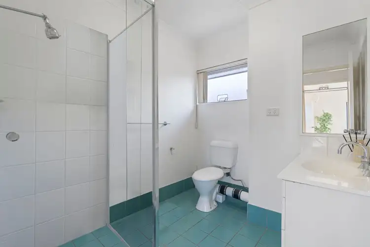 Sixth view of Homely unit listing, 1/8 Greenmeadow Road, Mansfield QLD 4122