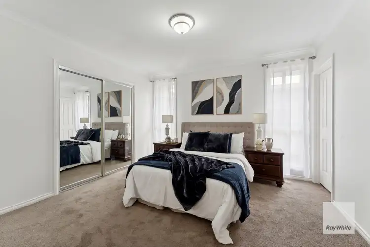 Seventh view of Homely house listing, 5 Charles Court, Sydenham VIC 3037