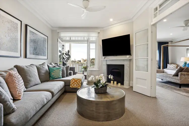 Fifth view of Homely apartment listing, 2/2 Hayes Street, Neutral Bay NSW 2089