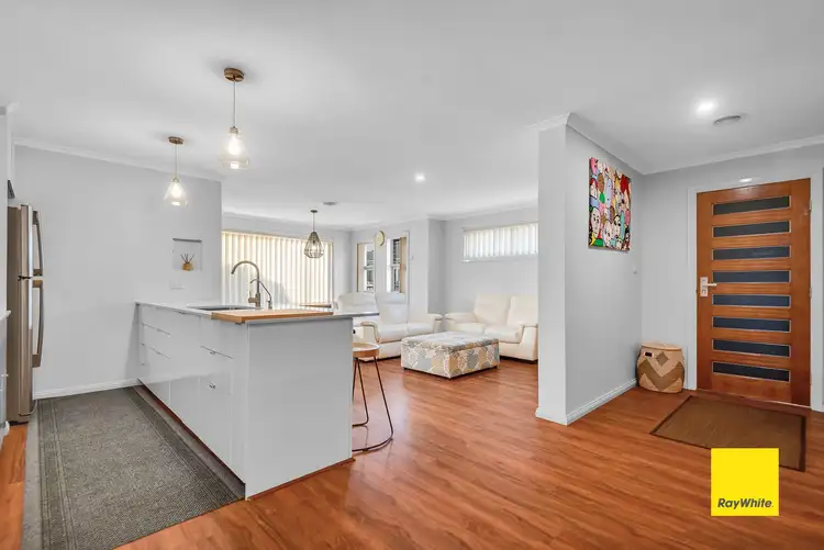 Sixth view of Homely house listing, 1/8 Gallop Court, Truganina VIC 3029