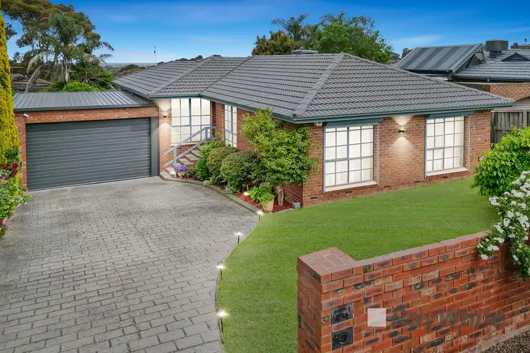 37 Oxley Way, Endeavour Hills VIC 3802