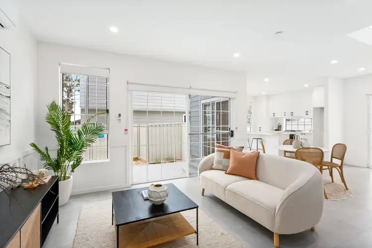 Fourth view of Homely house listing, 2/94 The Boulevarde, Oak Flats NSW 2529