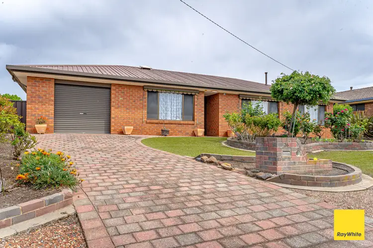 Second view of Homely house listing, 26 William Drive, Kangaroo Flat VIC 3555