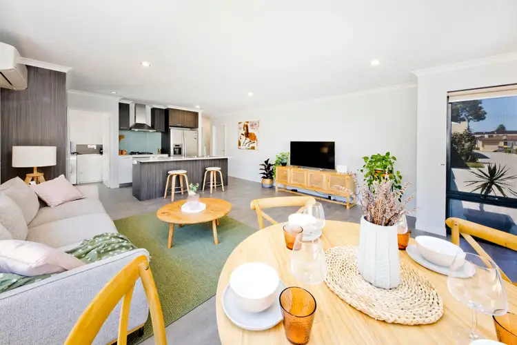 47C Chichester Way