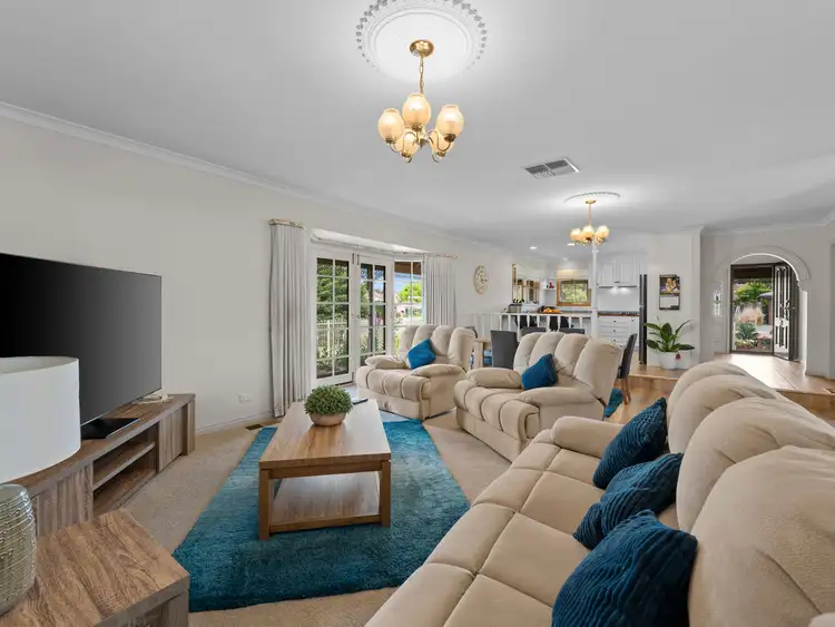 Fifth view of Homely house listing, 2 Kurrajong Court, Benalla VIC 3672