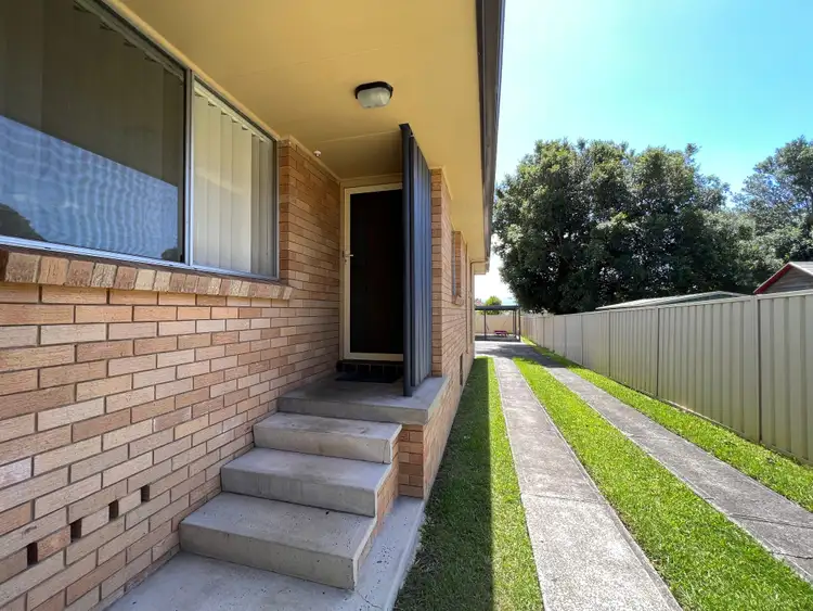 Main view of Homely house listing, 2/104 Parkes Street, Oak Flats NSW 2529