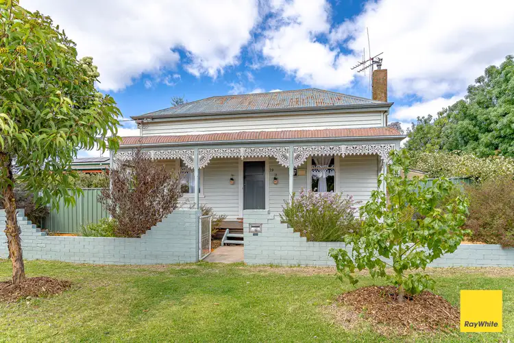 19 Hall Street, Eaglehawk VIC 3556