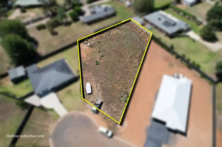 16 Randall Place, Condobolin NSW 2877