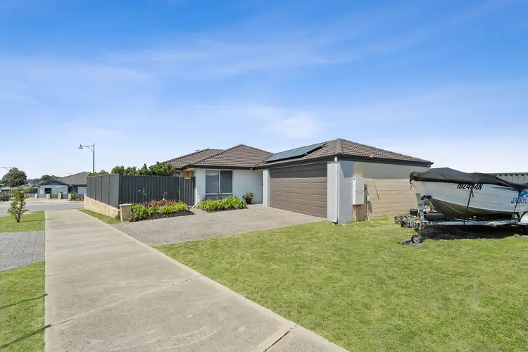 Second view of Homely house listing, 33 Rubens Circuit, Baldivis WA 6171