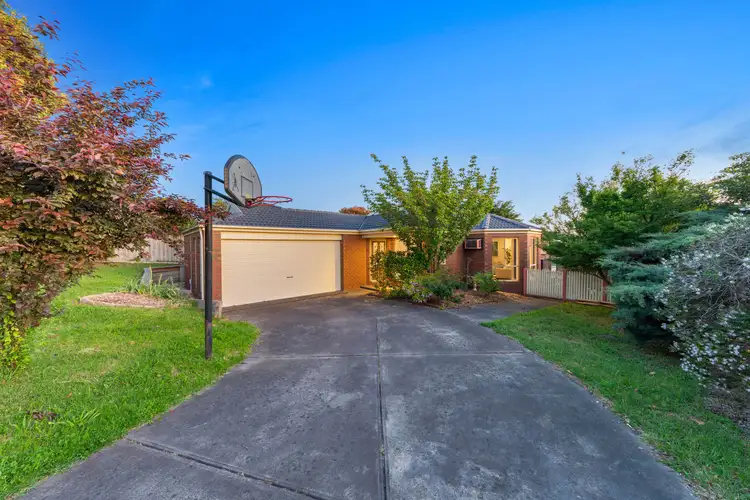 Second view of Homely house listing, 31 Jacqueline Place, Pakenham VIC 3810