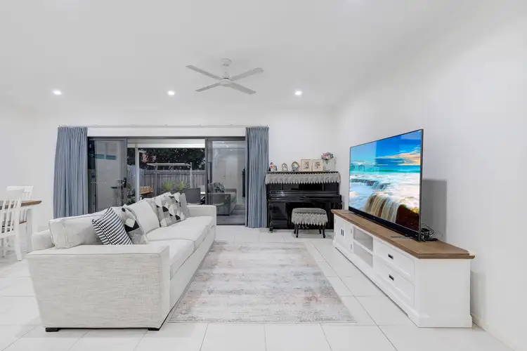 Fifth view of Homely townhouse listing, 8/1 Luke Close, Sunnybank Hills QLD 4109