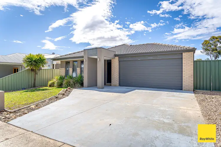 48 Janelle Drive, Maiden Gully VIC 3551