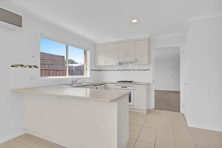 Fifth view of Homely house listing, 6 Mina Court, Carrum Downs VIC 3201