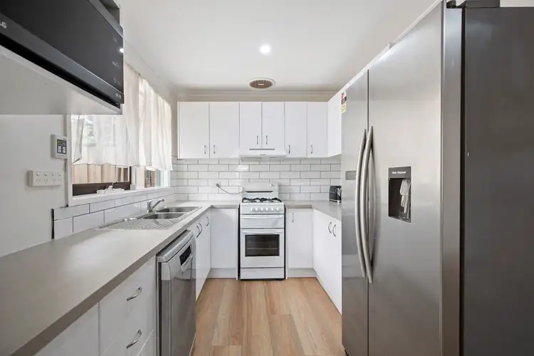 Fourth view of Homely house listing, 8 Murchison Court, Werribee VIC 3030