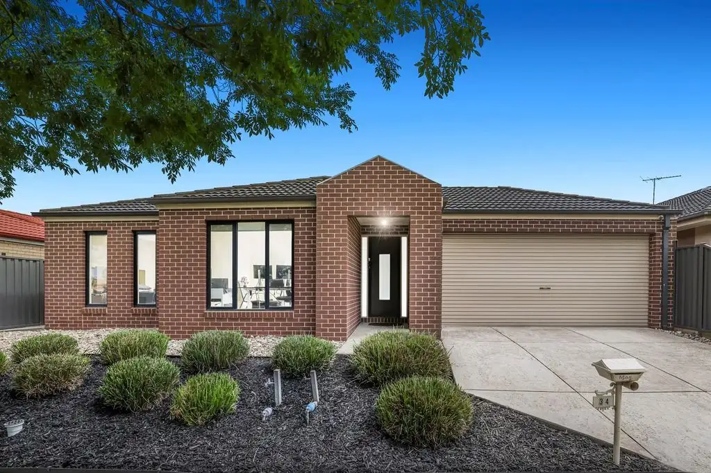 Main view of Homely house listing, 34 Kinglake Drive, Manor Lakes VIC 3024