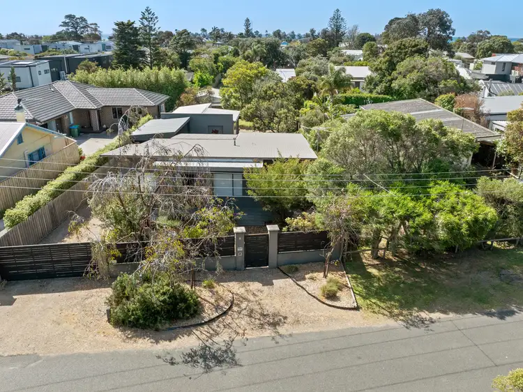 8 Florence Avenue, Capel Sound VIC 3940